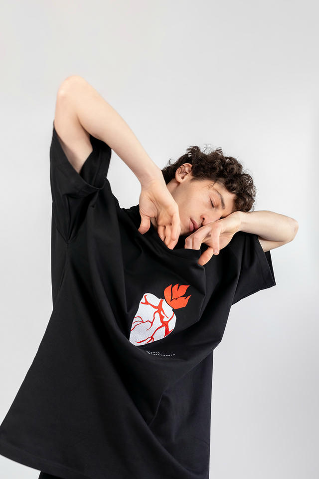 Футболка Сердце в невесомости | ZNWR