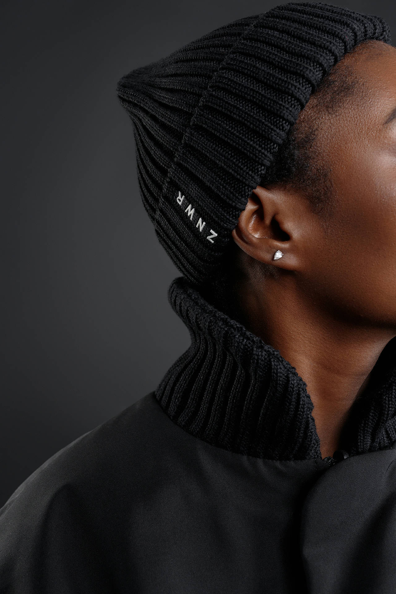 Теплая шапка ZNWR