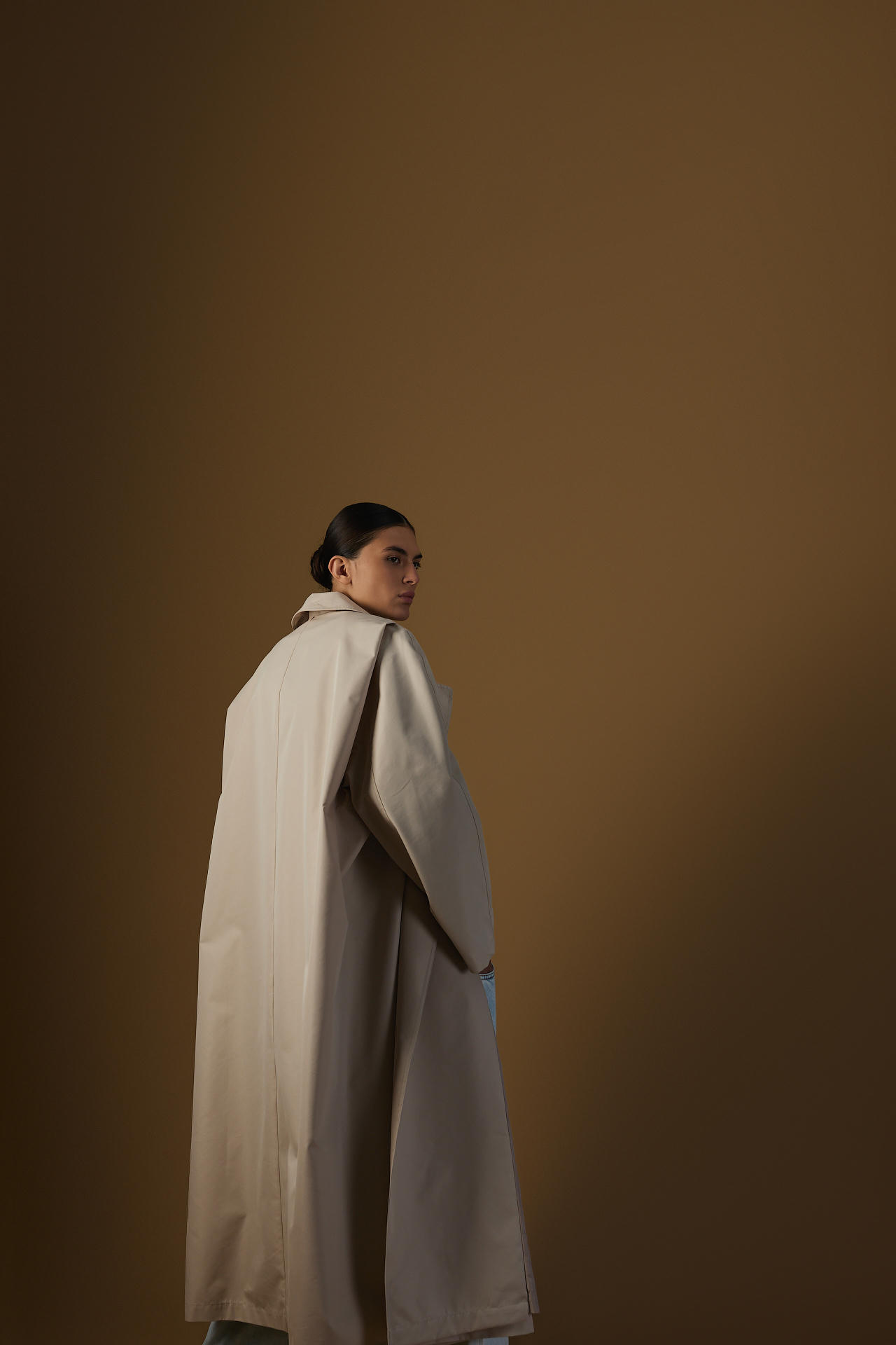 Плащ Назад домой