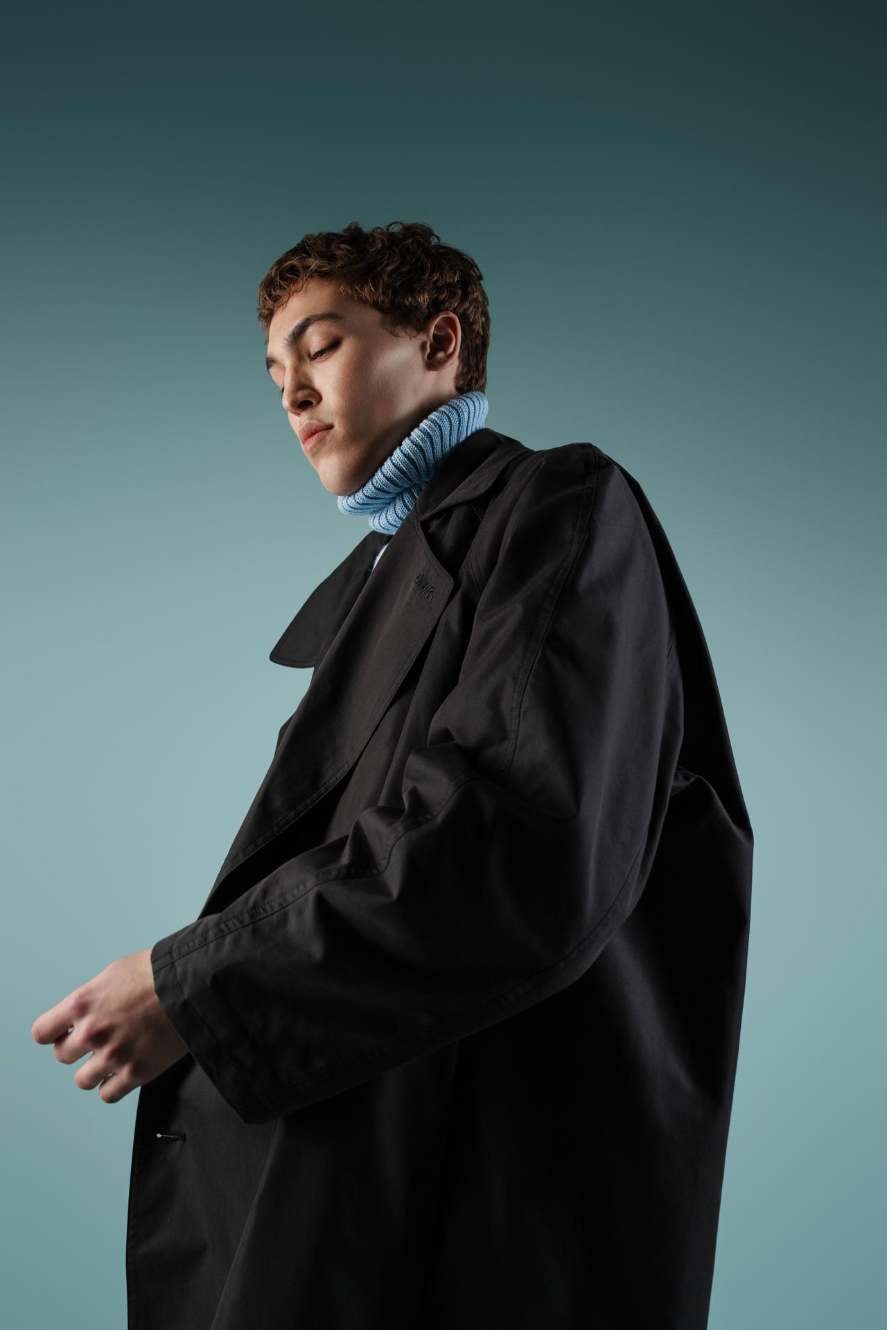 Плащ Назад домой