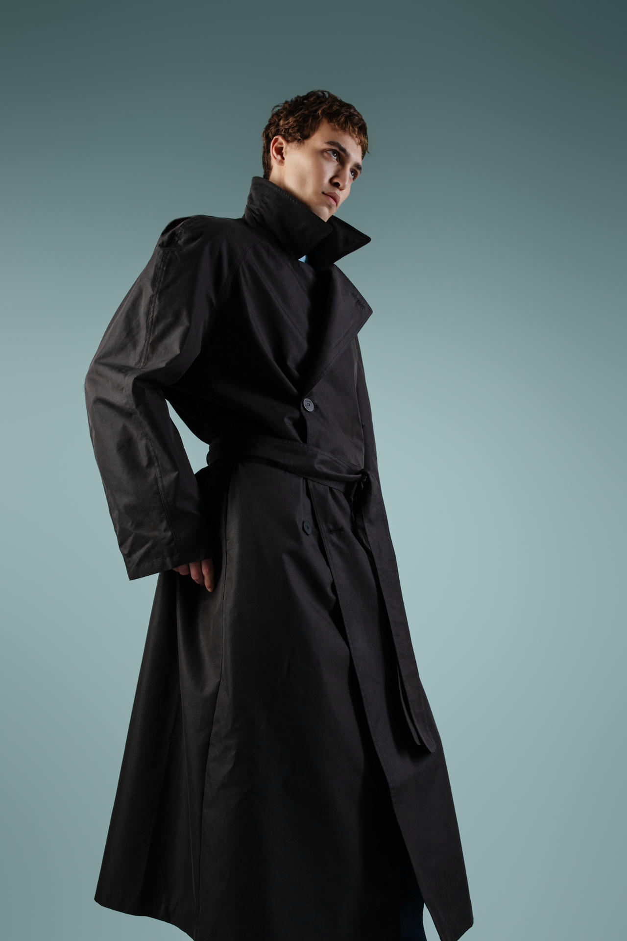 Плащ Назад домой