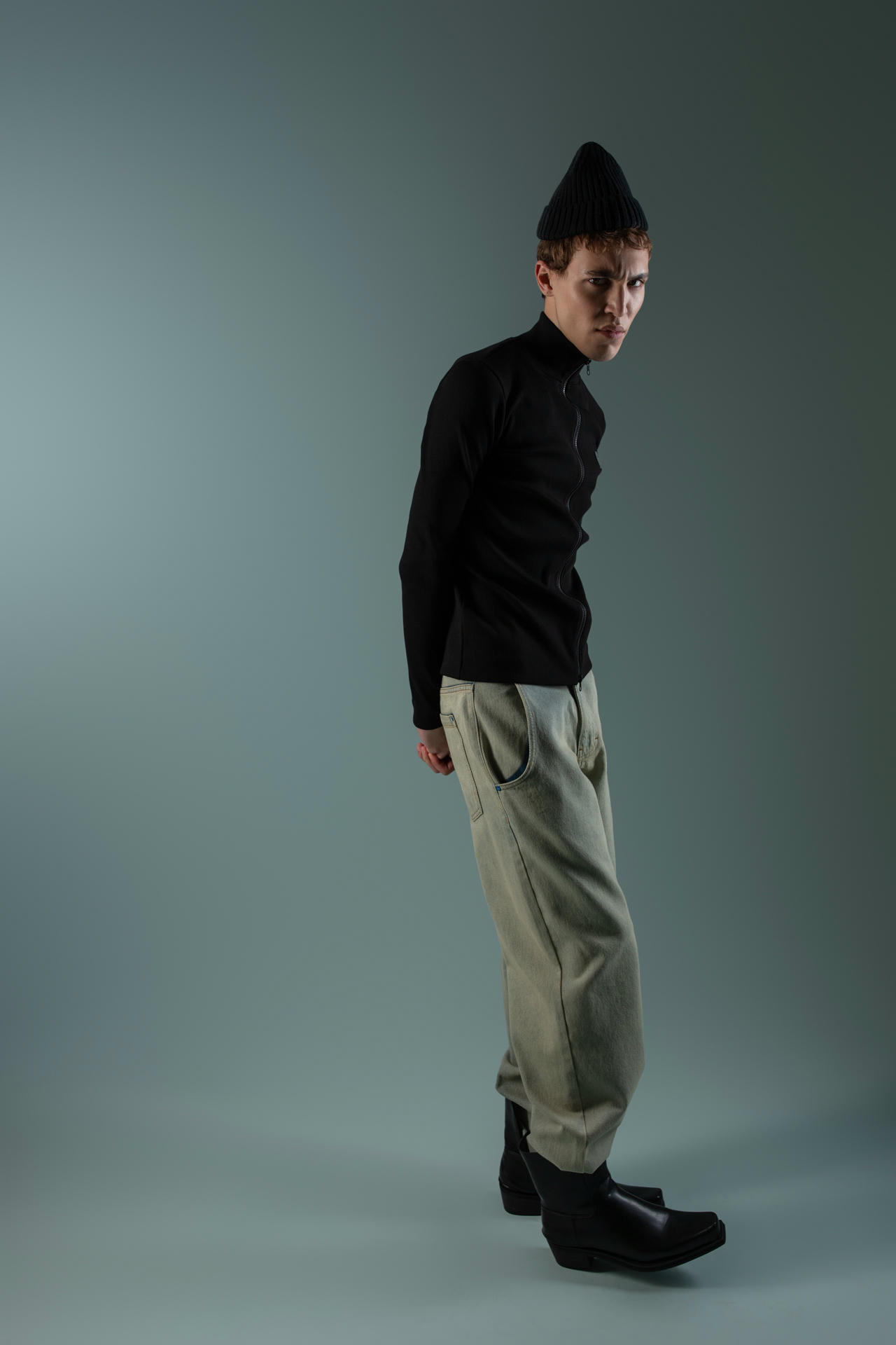 Свитшот Doggy slim zip