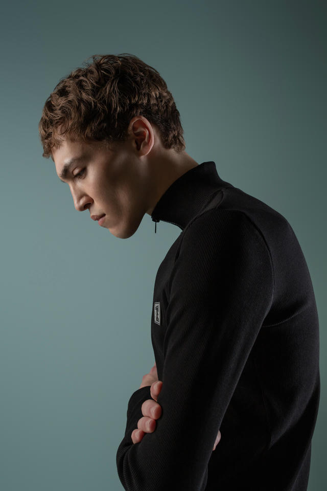 Свитшот Doggy slim zip | ZNWR