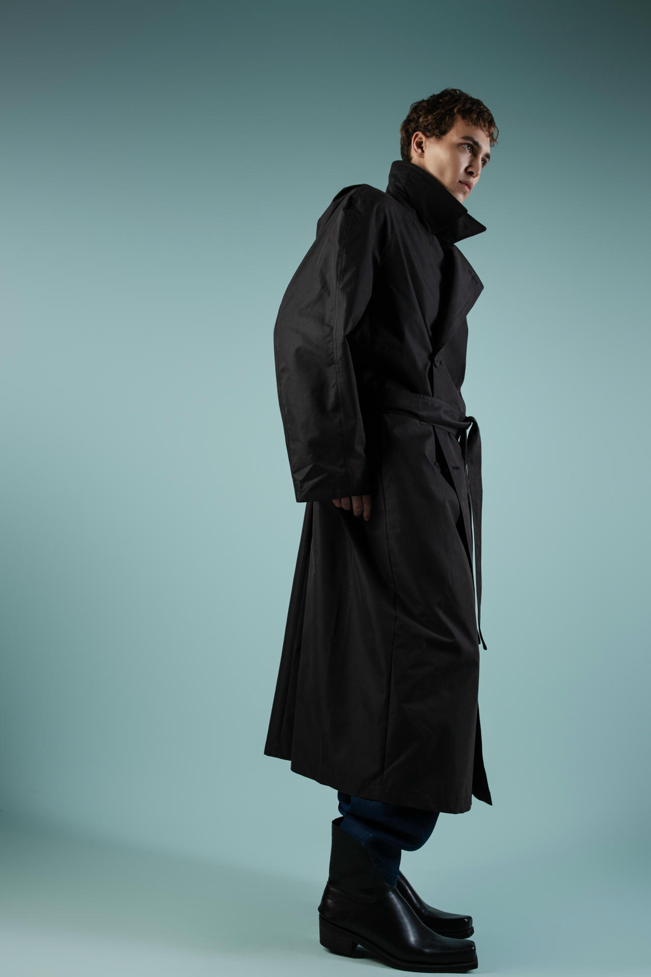 Плащ Назад домой