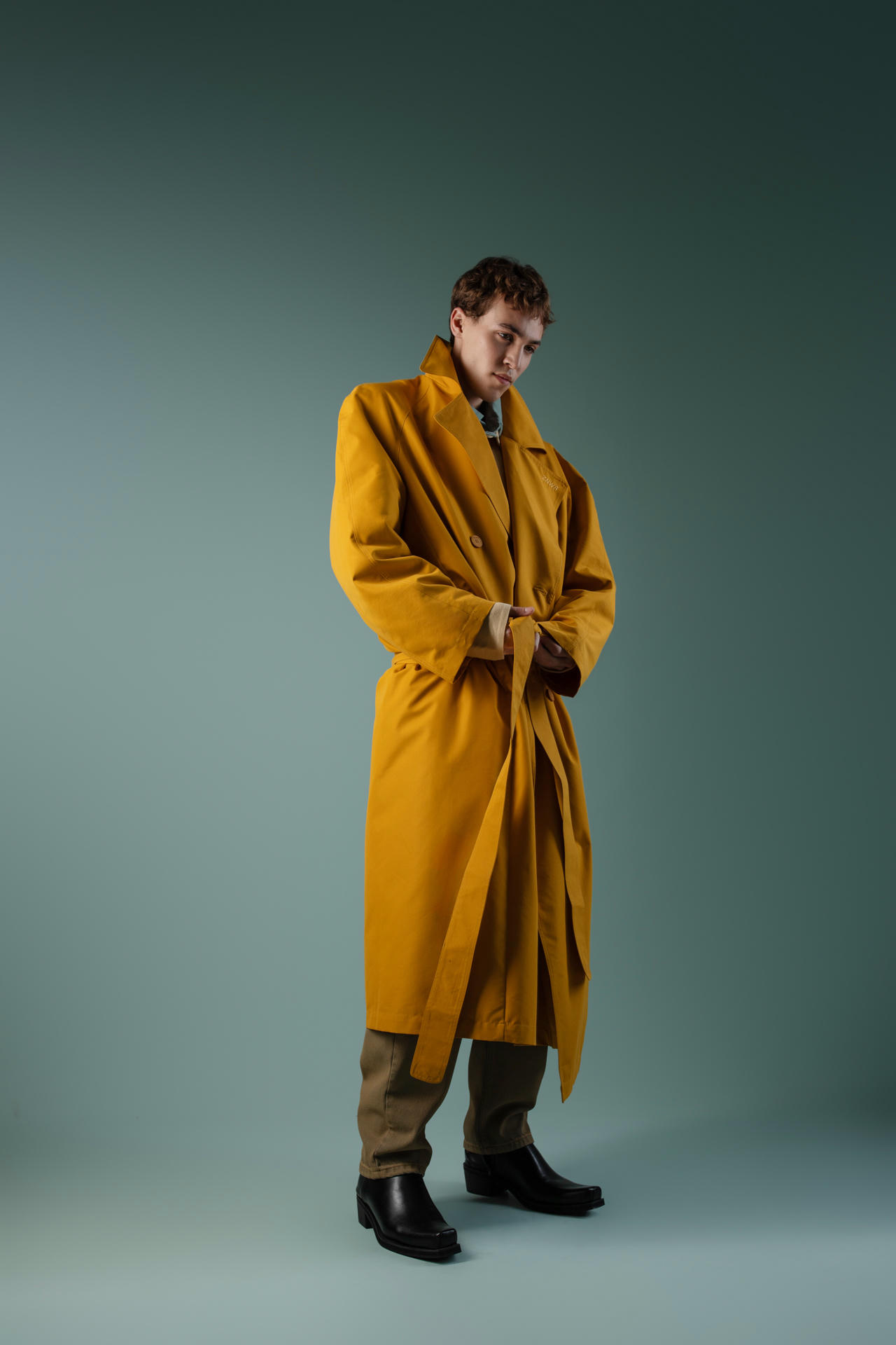 Плащ Назад домой