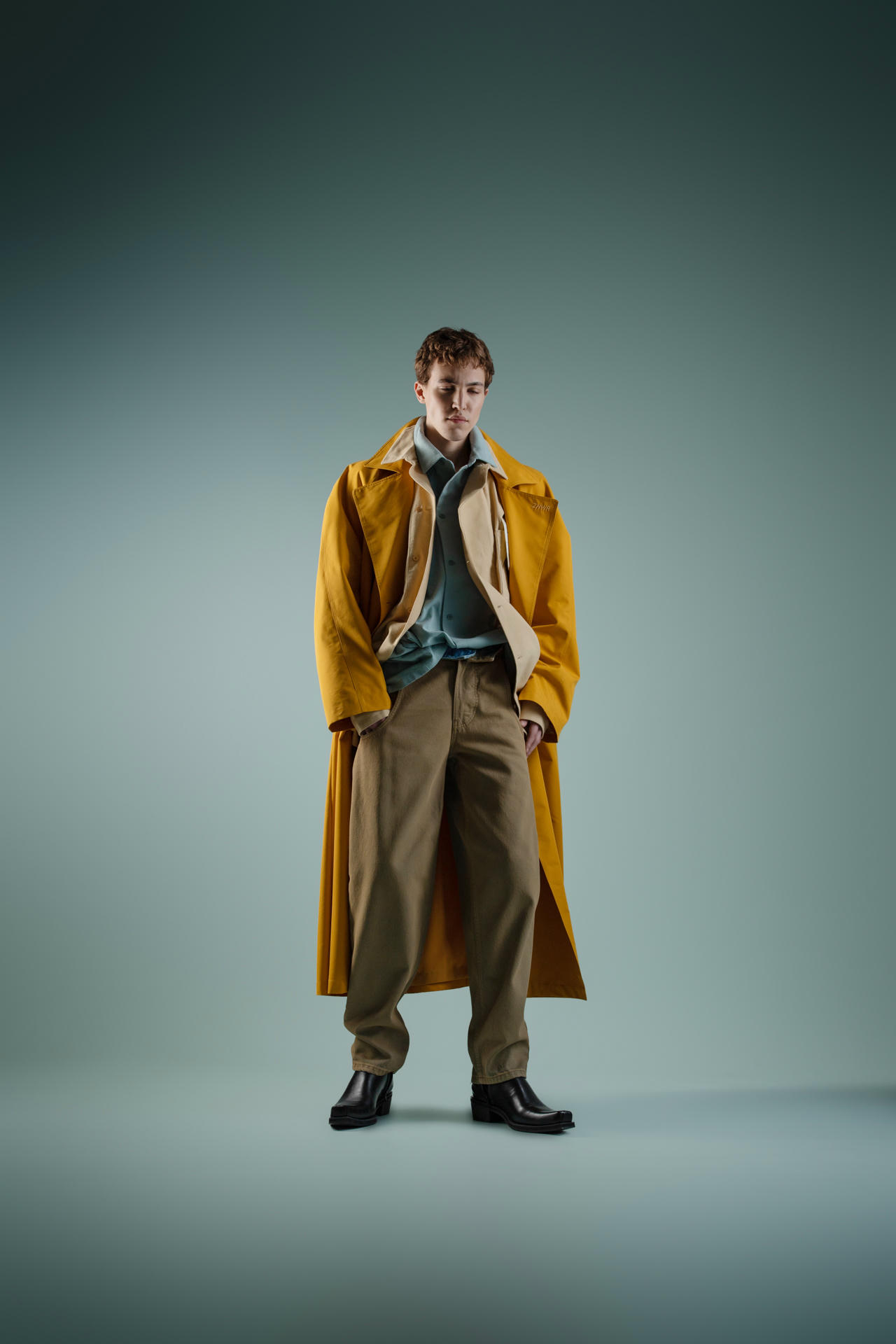 Плащ Назад домой