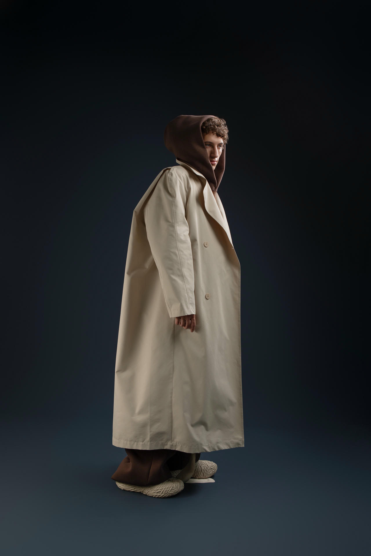 Плащ Назад домой