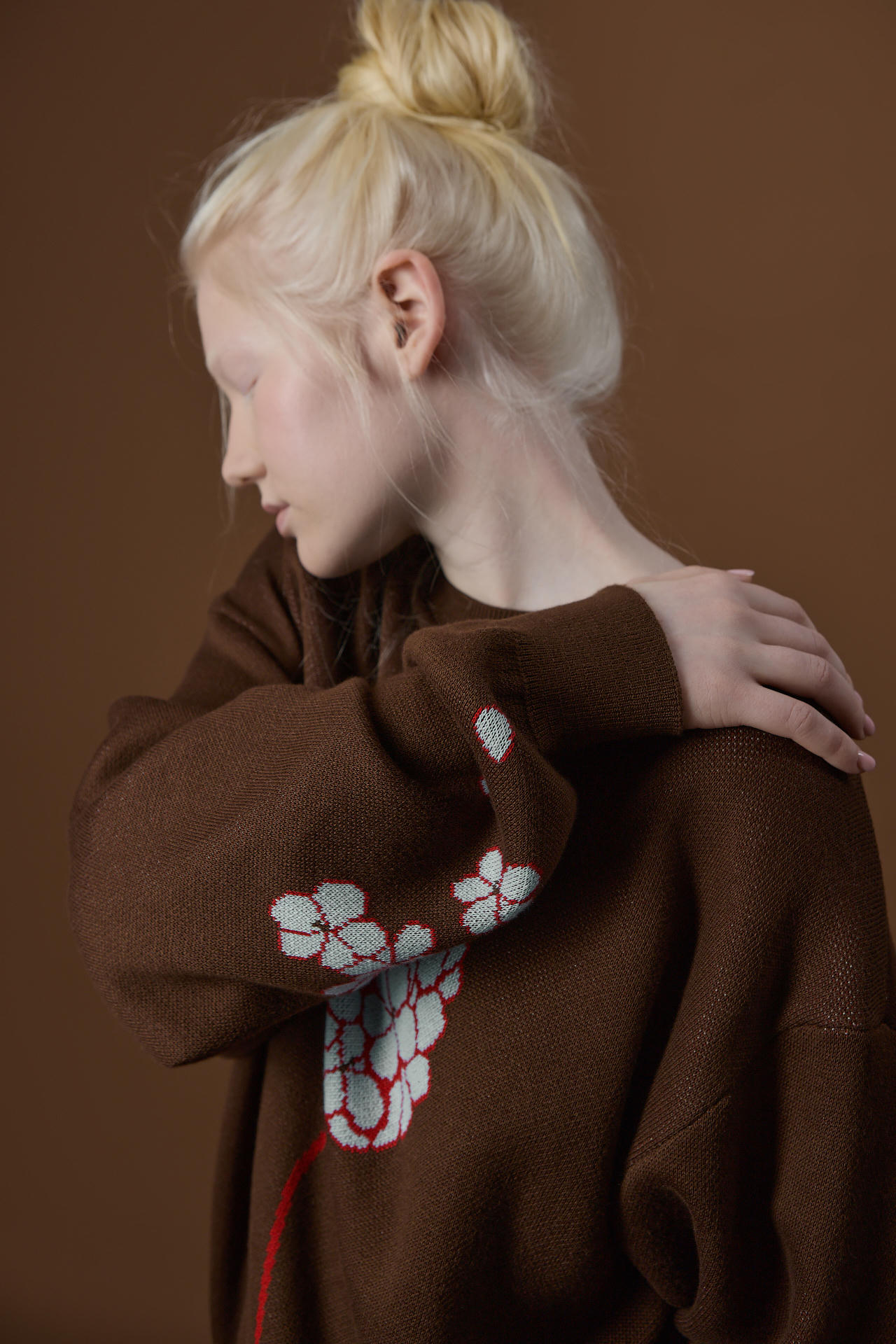 Свитер Гортензия и гвоздь