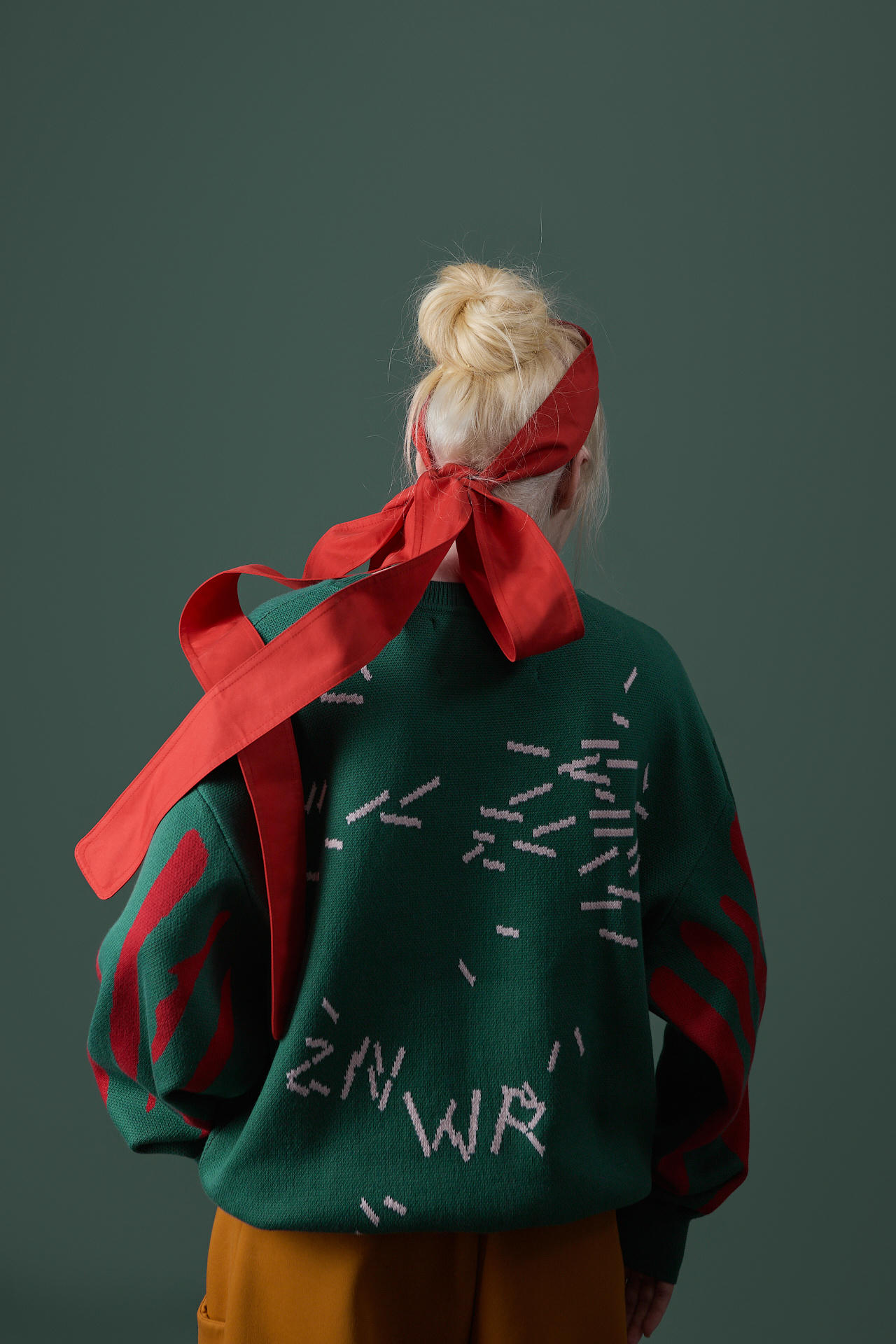 Свитер Человек и мысли