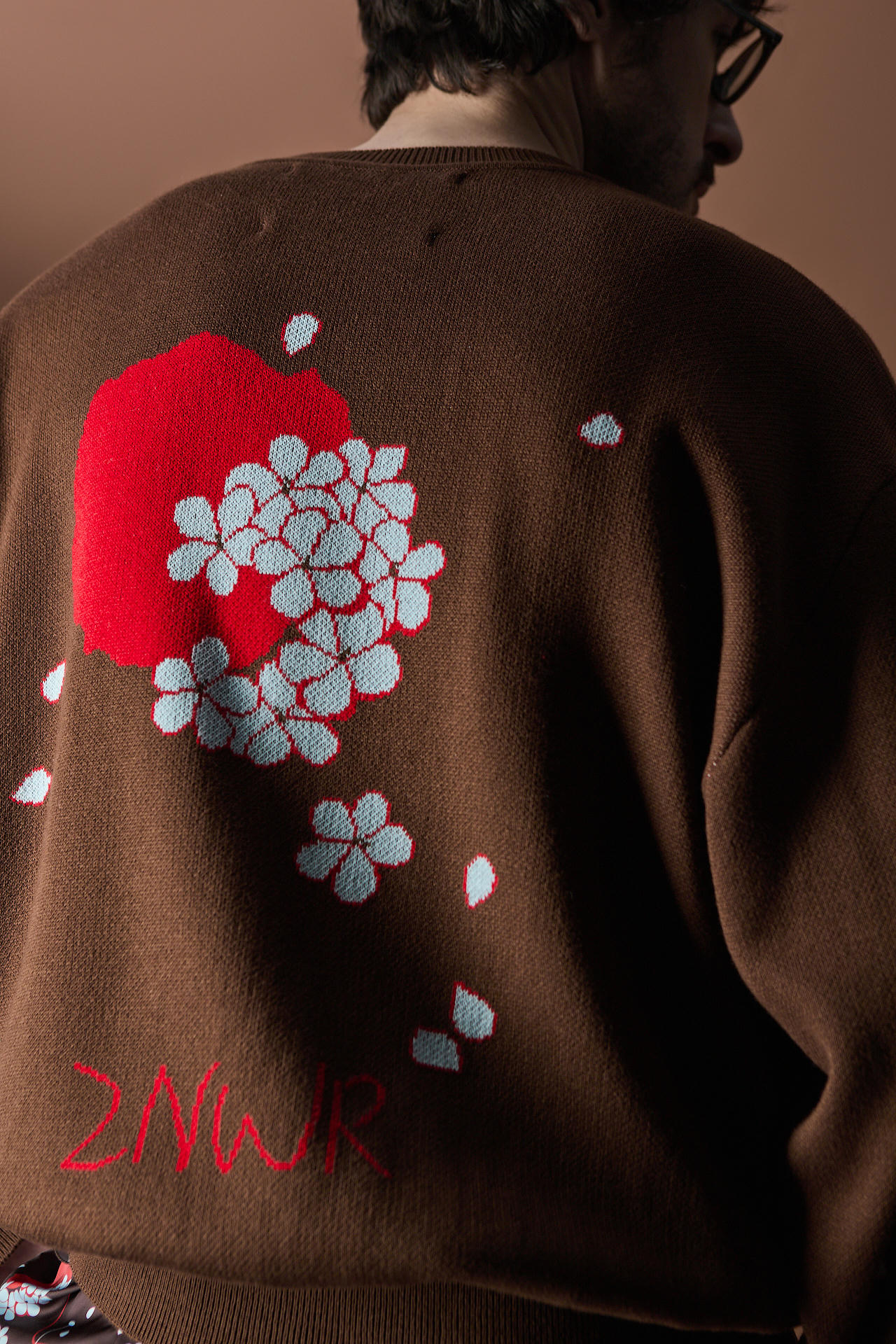 Свитер Гортензия и гвоздь