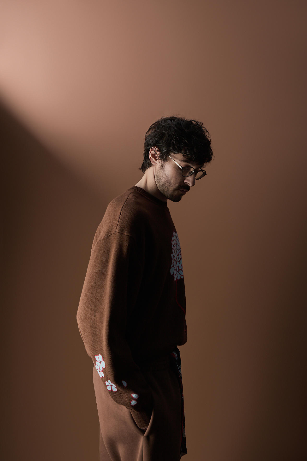 Свитер Гортензия и гвоздь