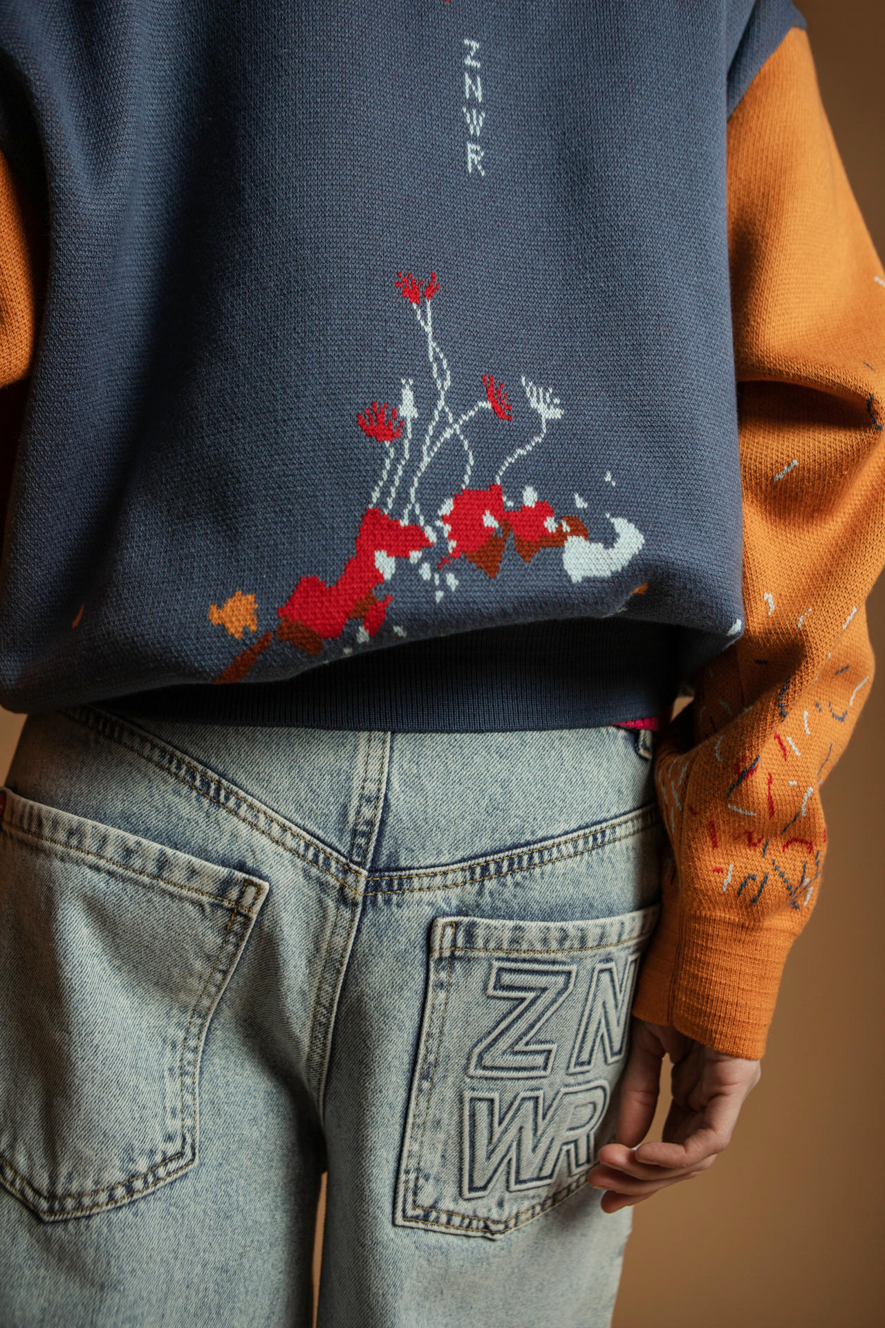 Свитер Батон зацвел