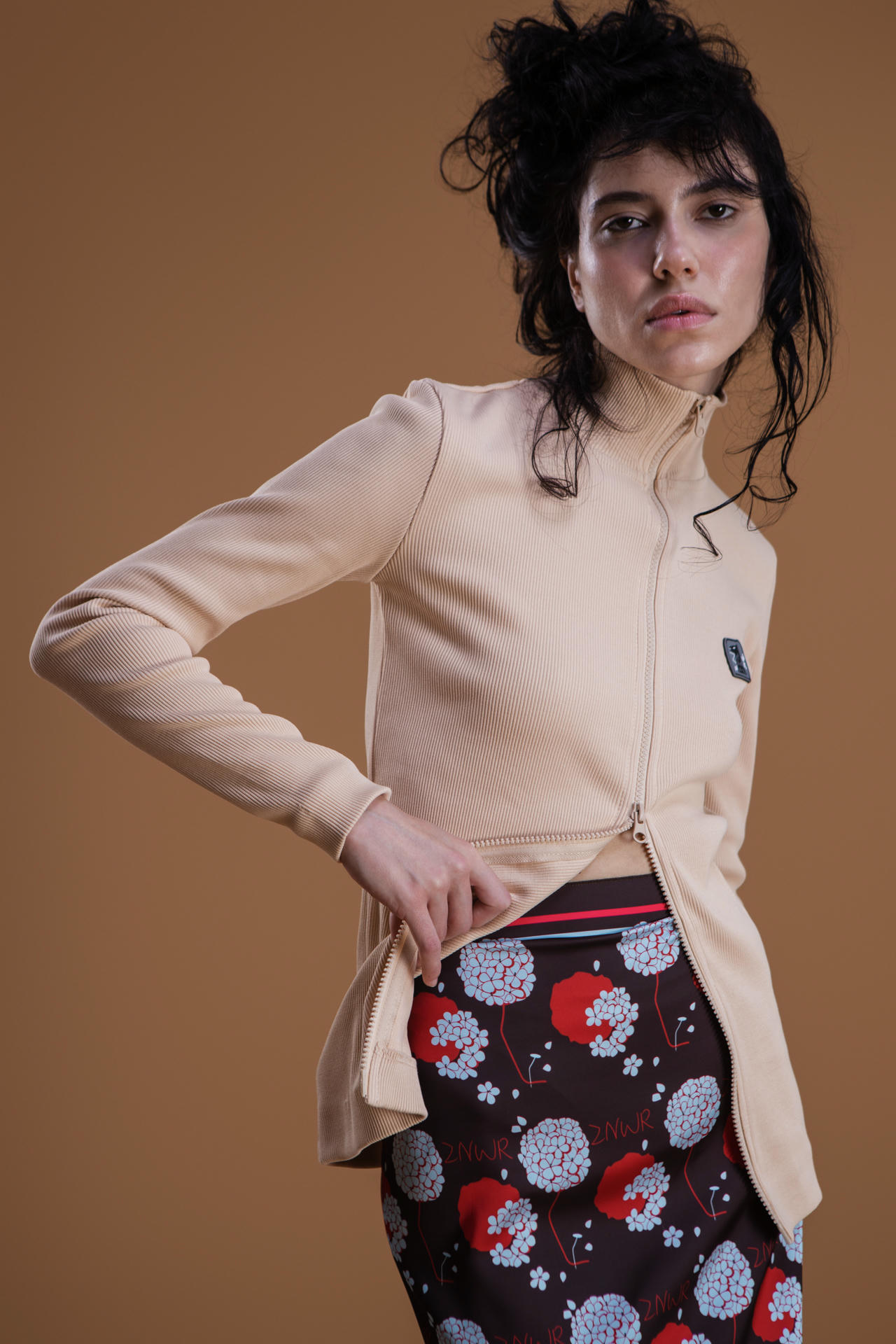 Свитшот Doggy slim zip